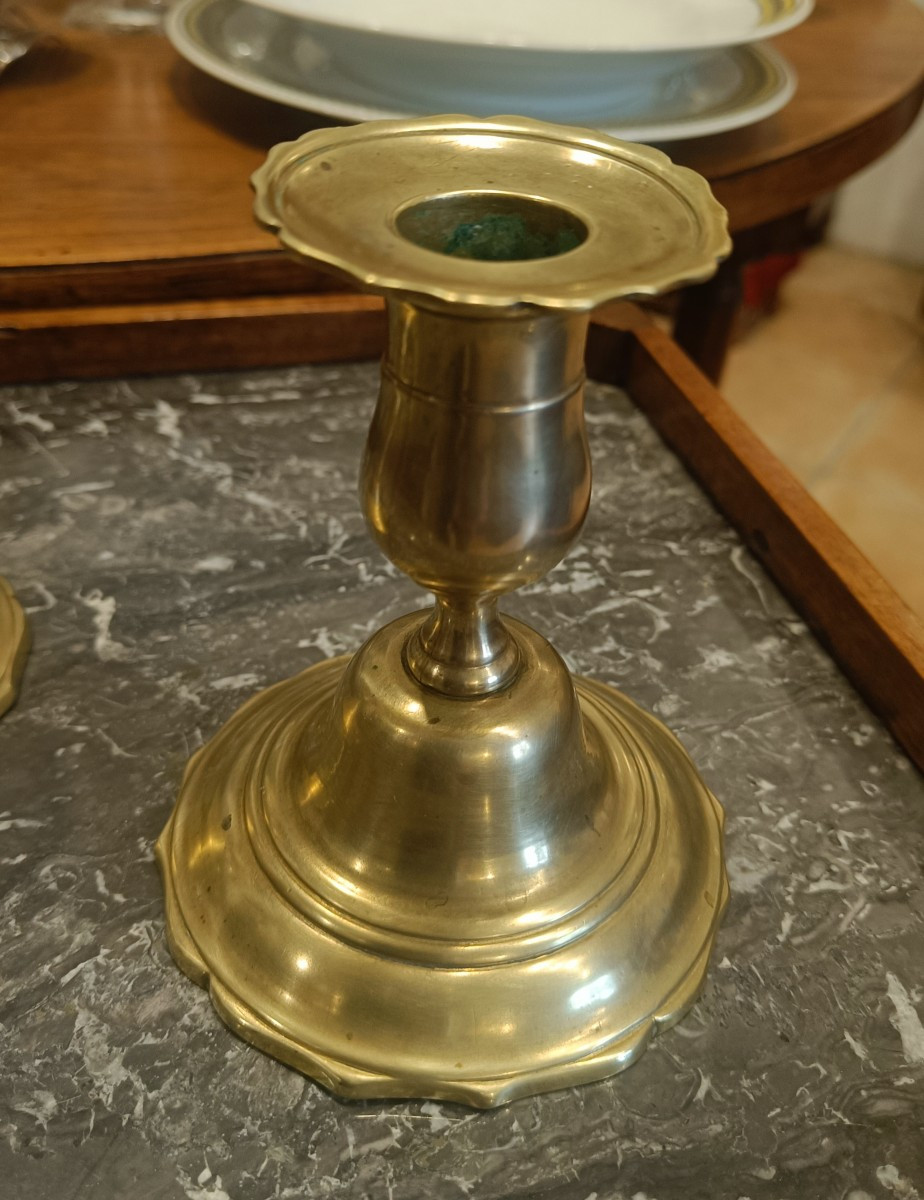 Pair Of Small 18th Century Bronze Toilet Candlesticks-photo-3