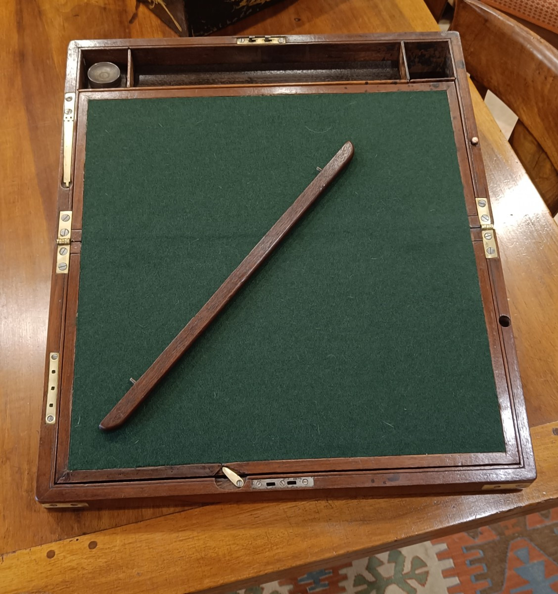 19th-century Officer's Writing Desk In Solid Mahogany With Brass Corners-photo-3