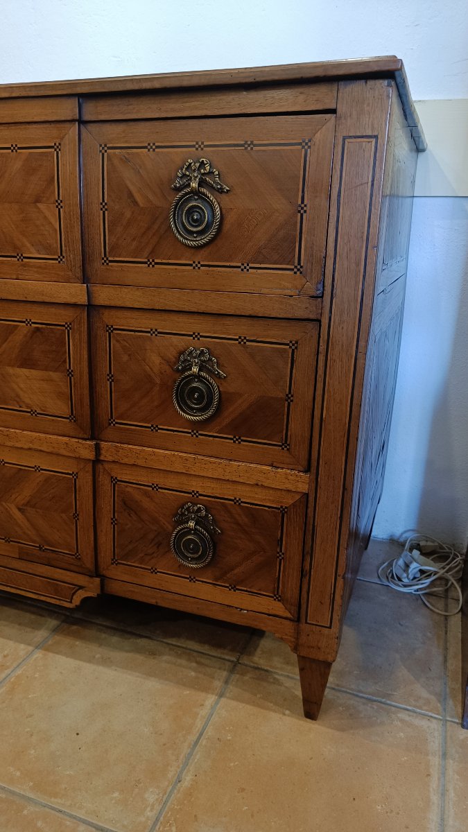 Commode Louis XVI en noyer et marqueterie fin 18ème-photo-6