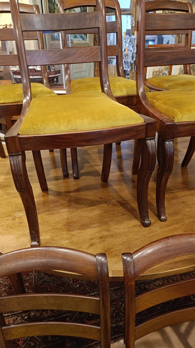 Set Of 10 Mahogany Restaurant Chairs-photo-2
