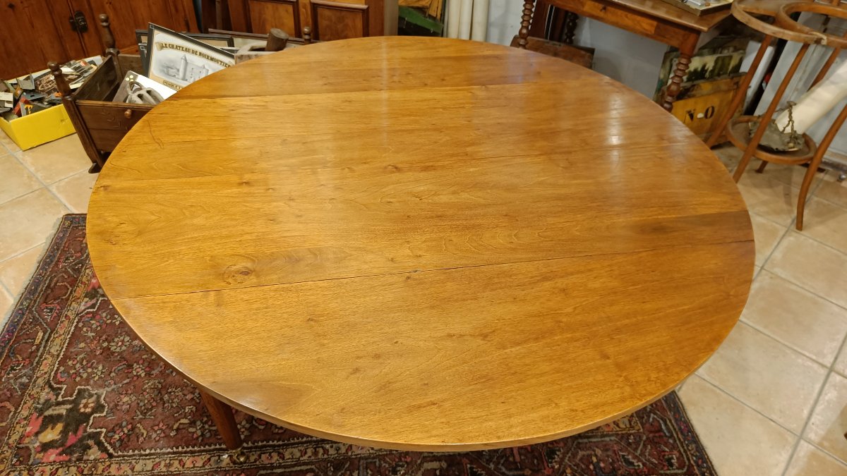 Large 6-foot Walnut Diretoire Round Table With 4 Extension Leaves, Seats 18–20 People-photo-2