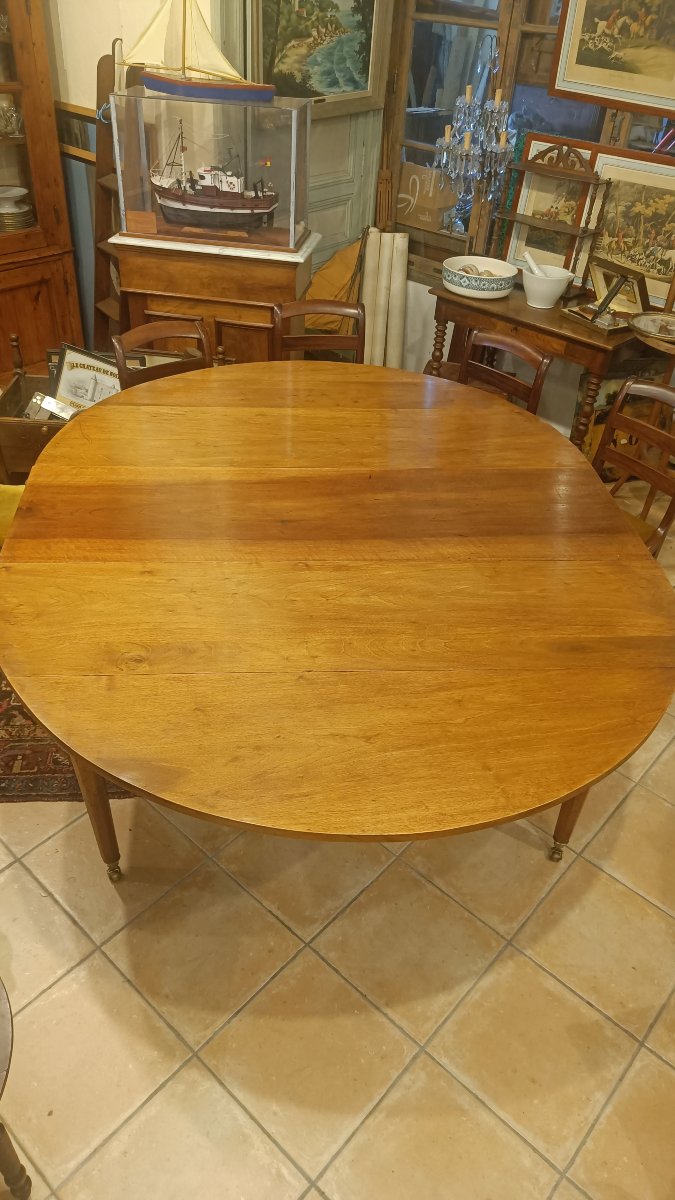 Large 6-foot Walnut Diretoire Round Table With 4 Extension Leaves, Seats 18–20 People-photo-2