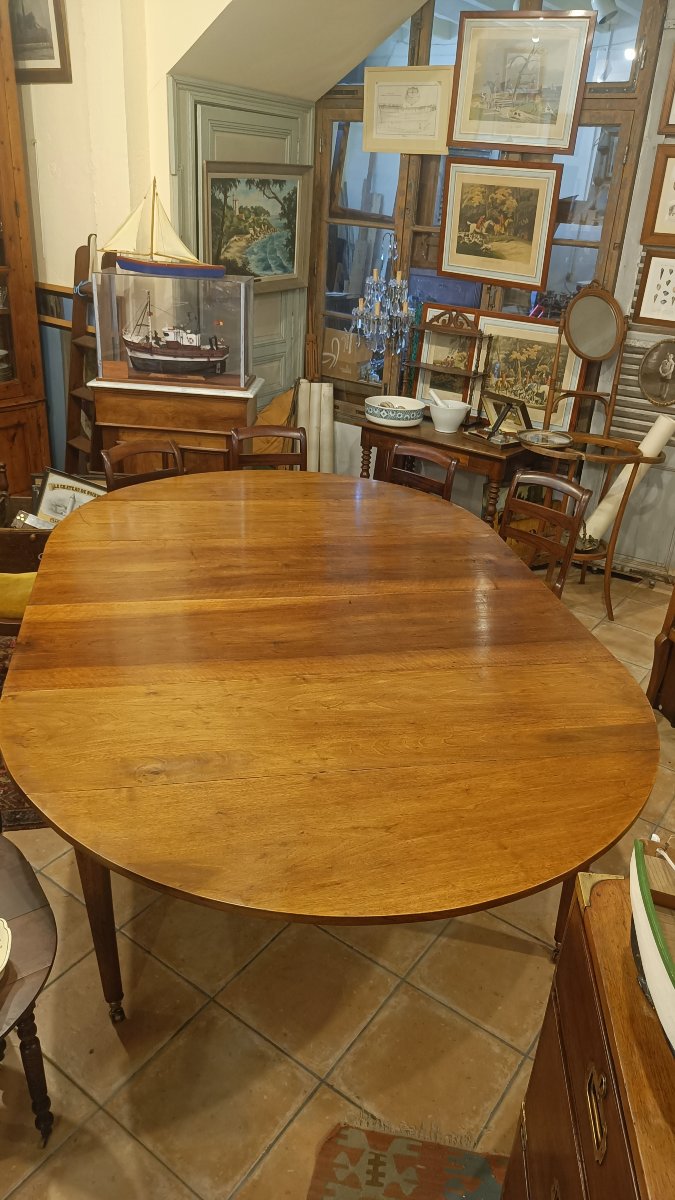 Large 6-foot Walnut Diretoire Round Table With 4 Extension Leaves, Seats 18–20 People-photo-3