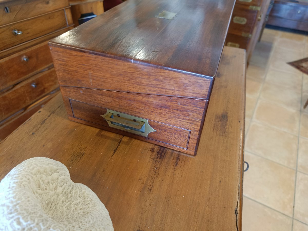 19th-century Mahogany Writing Desk-photo-3
