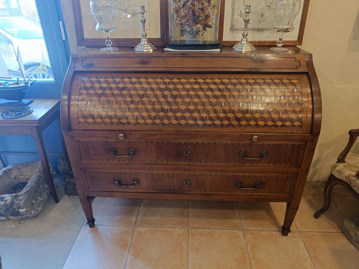 Bureau à Cylindre Directoire fin 18ème, début 19ème en Merisier et marqueterie