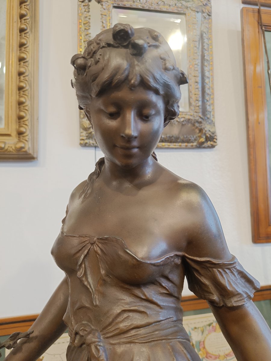 Grande statue en régule, Allégorie féminine d'Auguste Moreau-photo-1