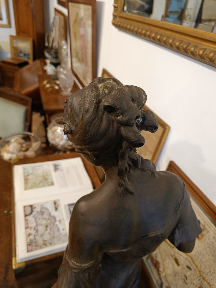 Grande statue en régule, Allégorie féminine d'Auguste Moreau-photo-8