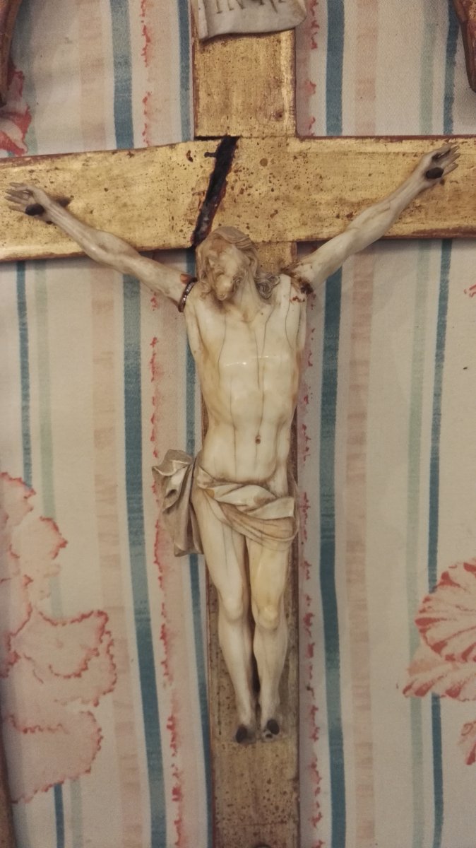 Christ In Ivory 18th-photo-3