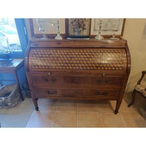 Late 18th-century, Early 19th-century Directoire-style Cylinder Desk In Cherry Wood With Marquetry