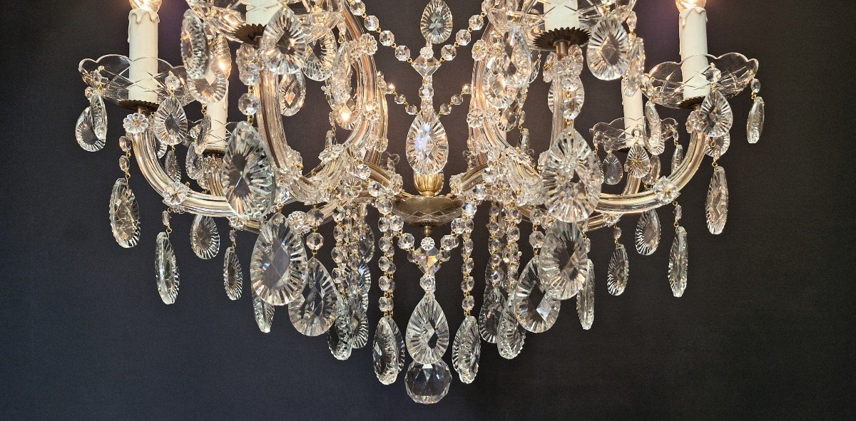 Proantic: Lustre Maria Theresia à 8 Points Lumineux.