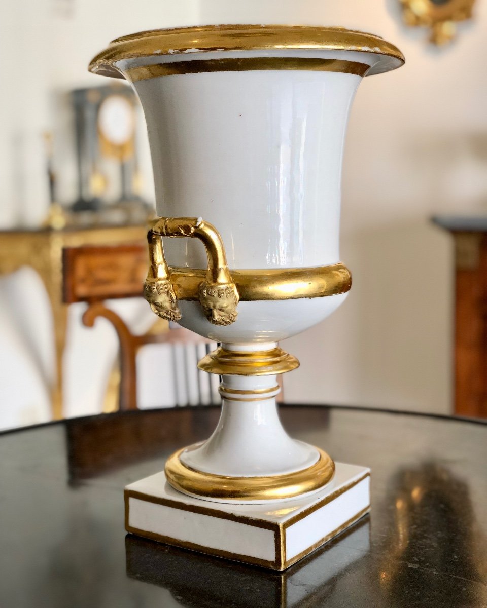 Medici Vase In Gilded Paris Porcelain.-photo-2
