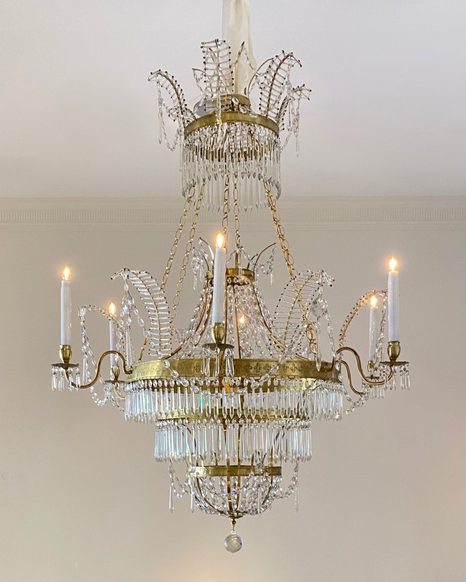 Large Austrian Neoclassical Chandelier In Cut Glass.-photo-2