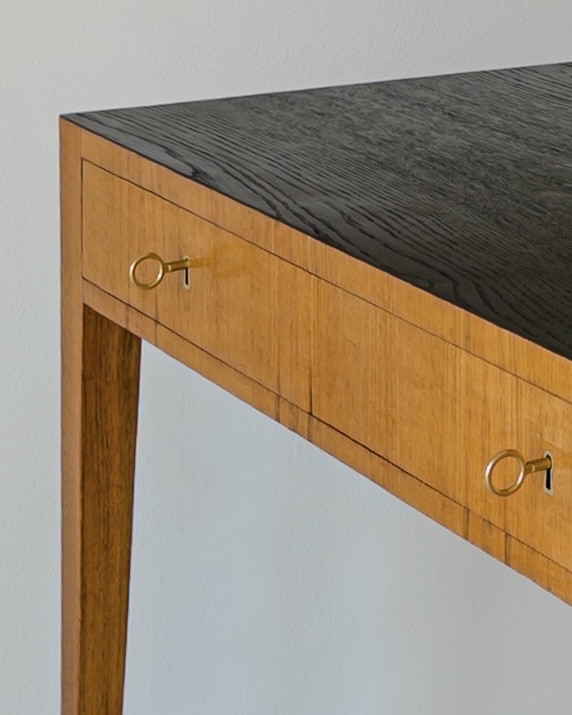 Bureau console autrichien avec table auxiliaire assortie.-photo-4