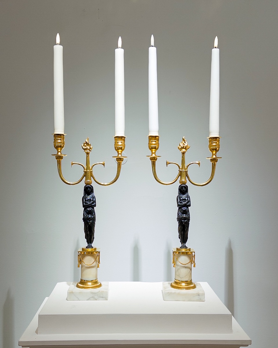 Paire de candélabres de style Gustavien.