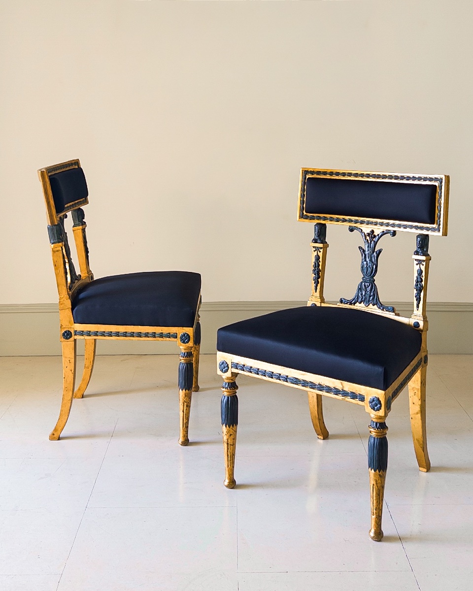 Quatre chaises de style gustavien attribuées à Ephraim Ståhl-photo-4