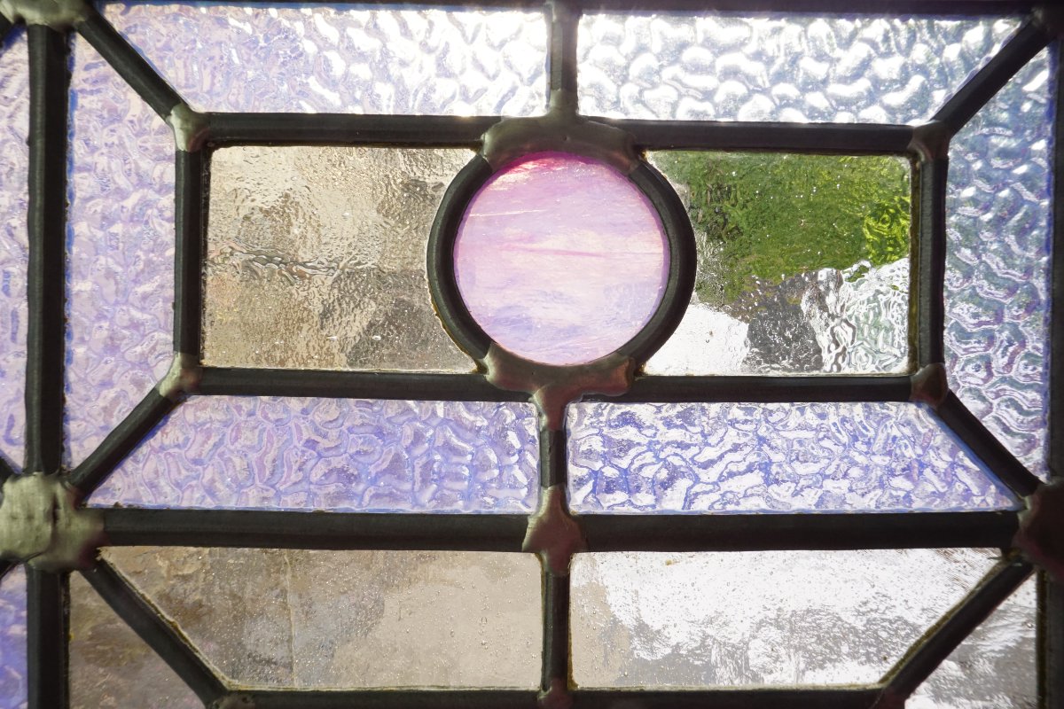 Stained Glass - Stained Glass Windows With An Opalescent Design-photo-1