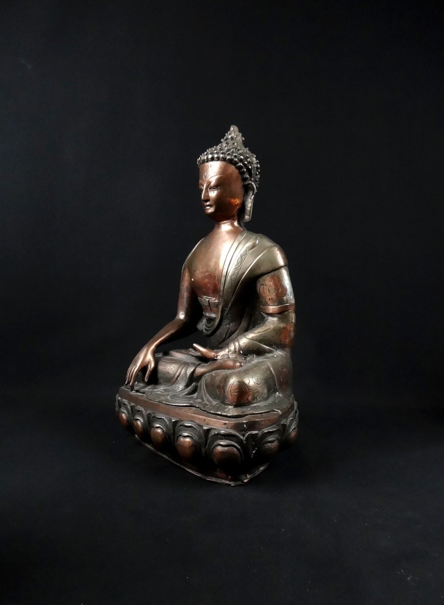 Large Tibetan Shakyamuni Tathagata Buddha In Copper Alloy Bronze, 19th Century-photo-2