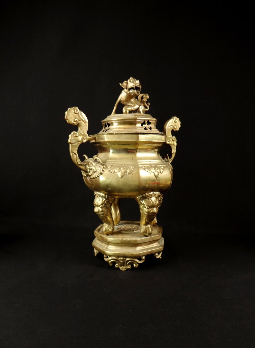 Brûle encens Chinois en bronze doré à décor de Chien de Fô période Qing XIXème-photo-4