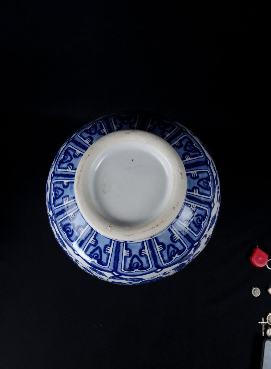 Royal Blue And White Peony Vase In The Style Of Ming Porcelain, Qing Period, 19th Century-photo-2