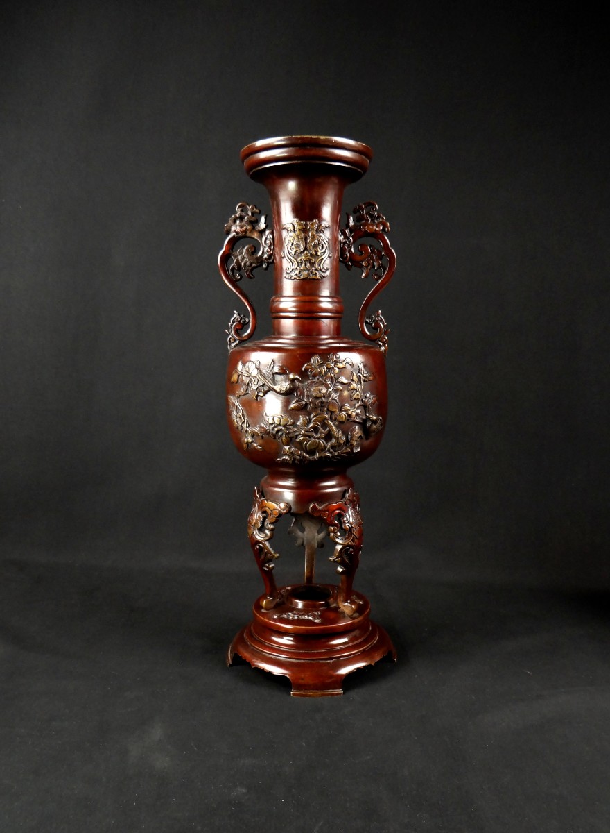 Japanese Bronze Perfume Burner Vase, 19th Century, Meiji Period (1868-1912)