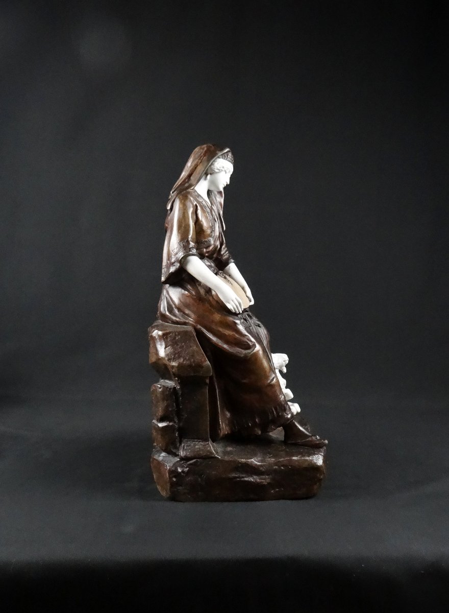 The Bohemian Shepherdess Of Mednat, A Spelter Statue With A Chryselephantine-style Porcelain Biscuit-photo-5