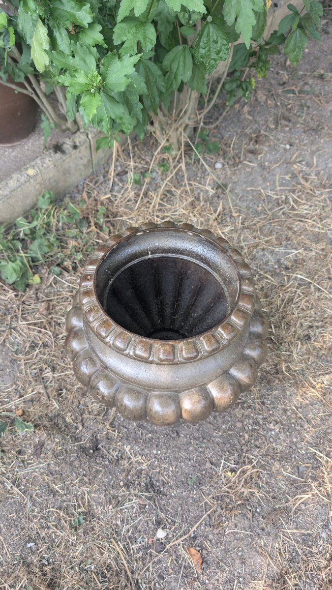 Cast Iron Medici Vase With Gadroons By Alfred Corneau In Charleville, 19th Century-photo-2