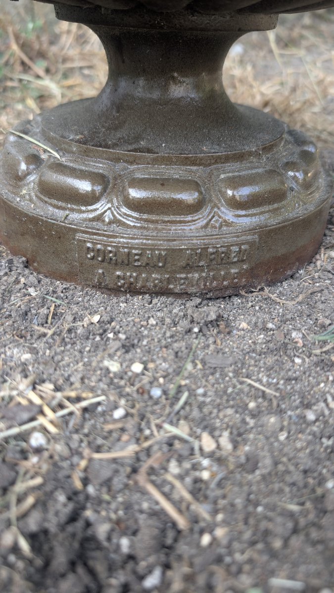 Cast Iron Medici Vase With Gadroons By Alfred Corneau In Charleville, 19th Century-photo-3
