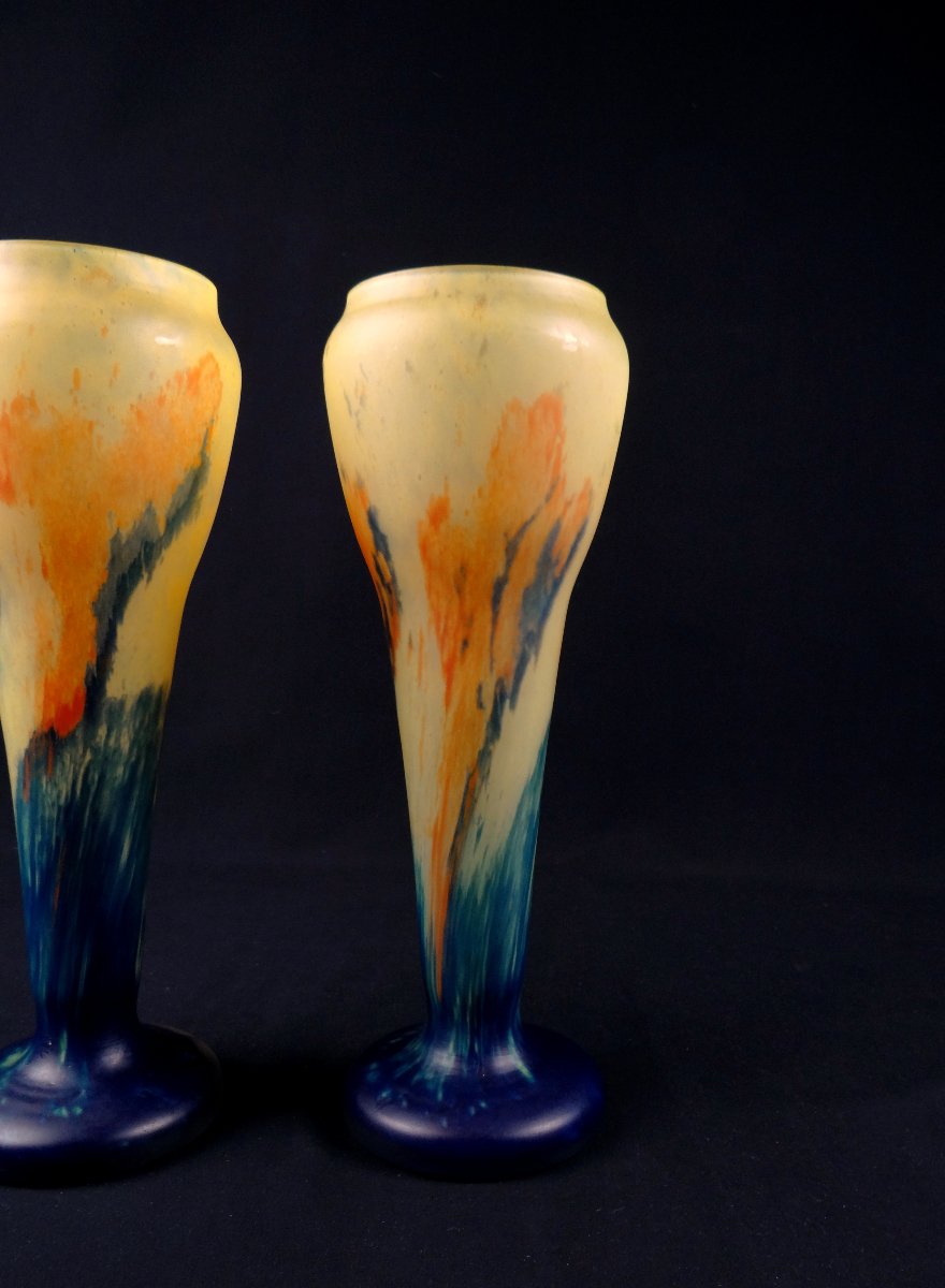 Pair Of Art Deco Vases In Multi-layered Glass With An Abstract, Colorful Marbled Effect-photo-3