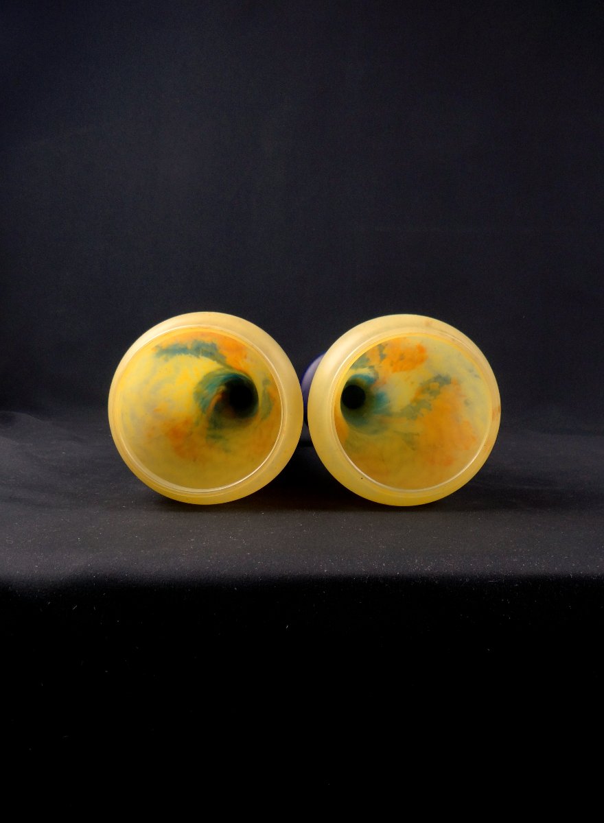 Pair Of Art Deco Vases In Multi-layered Glass With An Abstract, Colorful Marbled Effect-photo-6