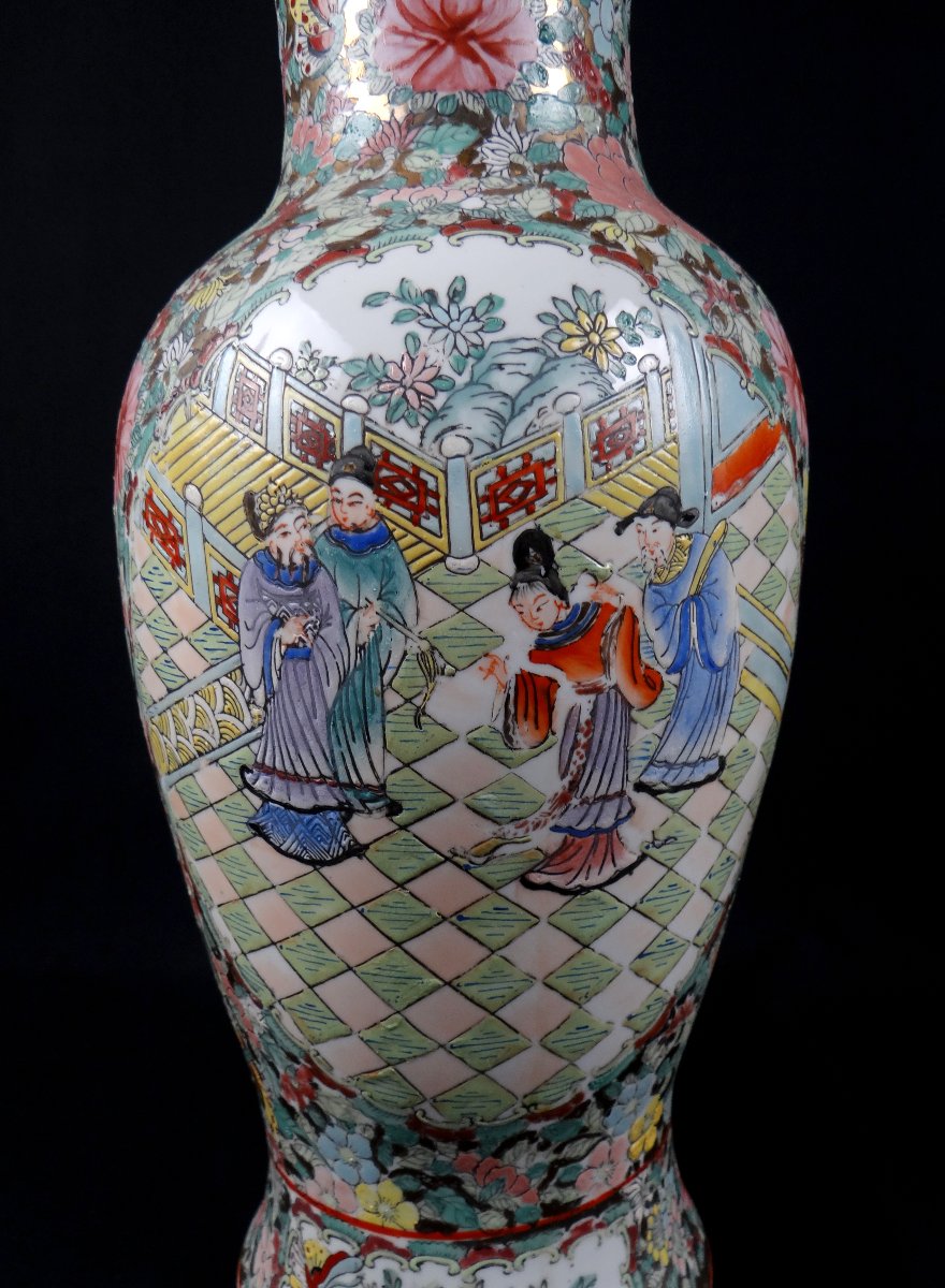 Chinese Baluster Vase, Canton Porcelain, With Imperial Court Decoration, Early 20th Century-photo-3