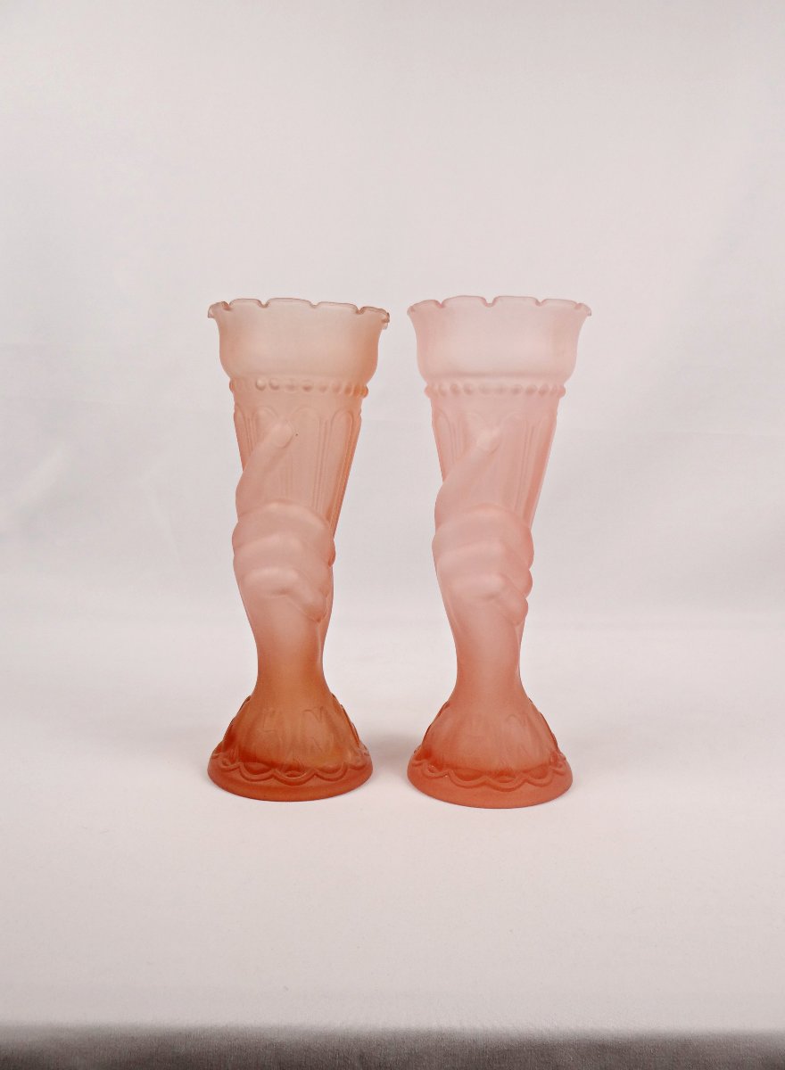 Pair Of Art Deco Vases Depicting A Hand Holding A Torch In Frosted Pink Glass-photo-2