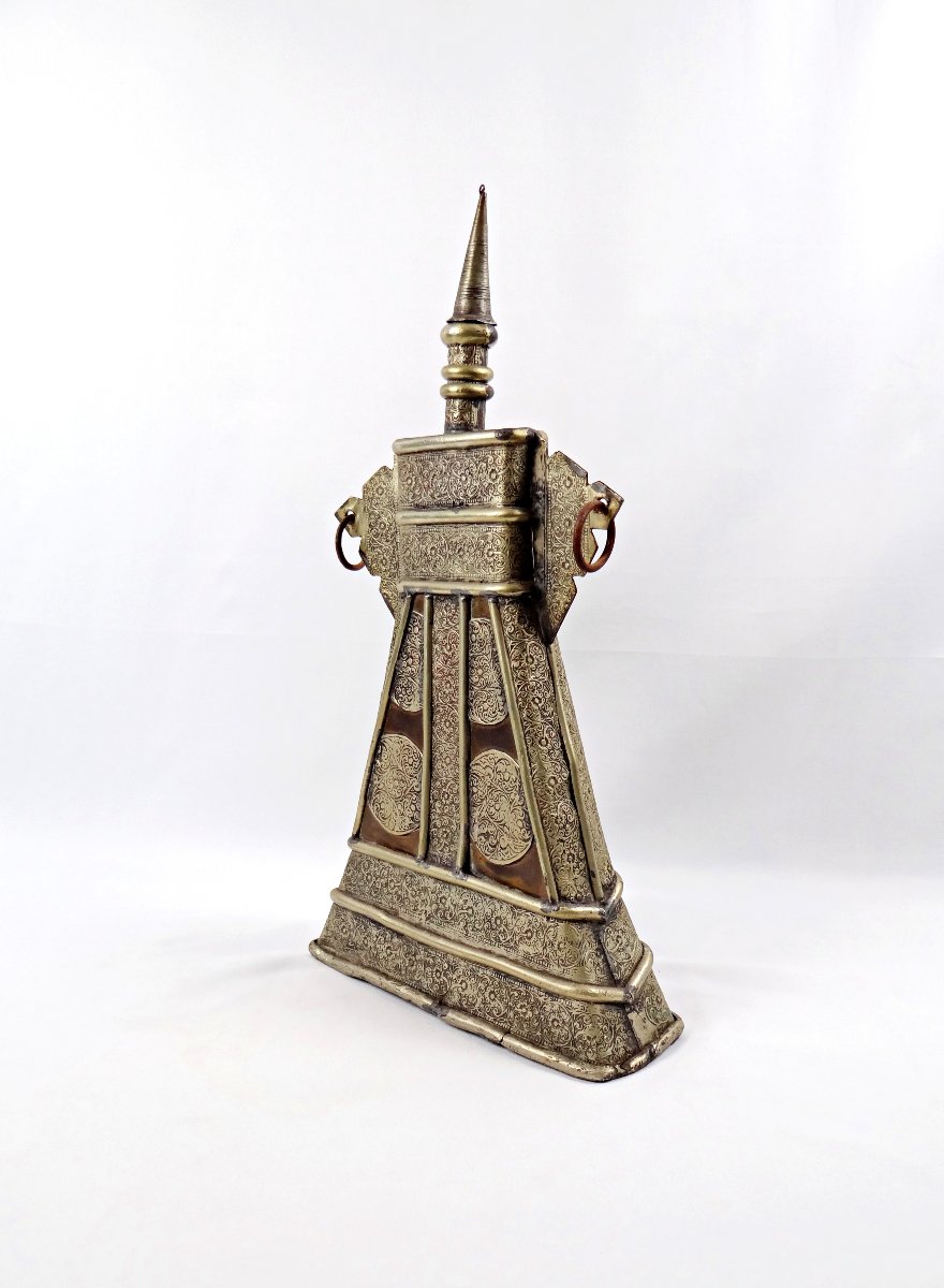 Grande gourde en laiton gravé et cuivre Indo-Persanne du XIXème siècle-photo-1