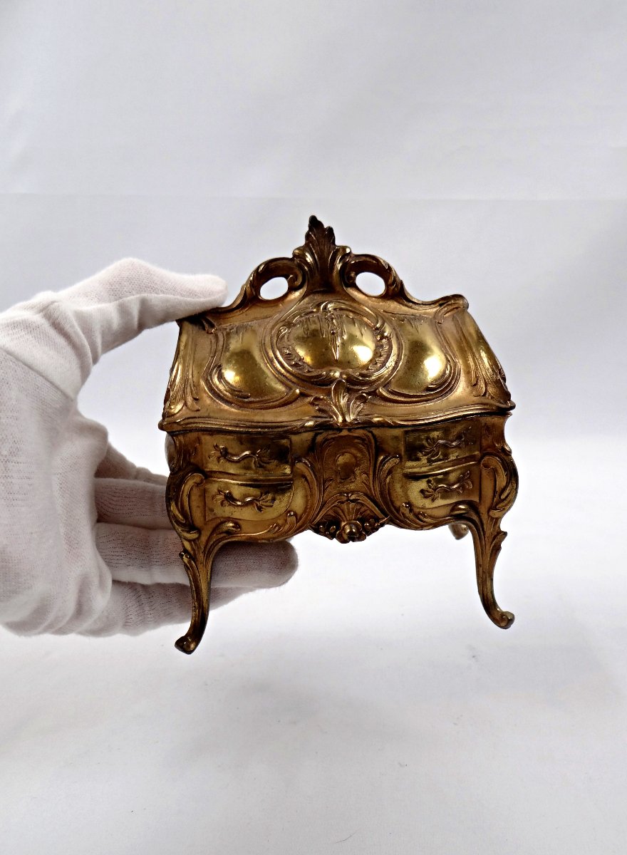 Gilt Bronze Jewelry Box In The Shape Of A Louis XV Style Chest Of Drawers, Early 20th Century-photo-6