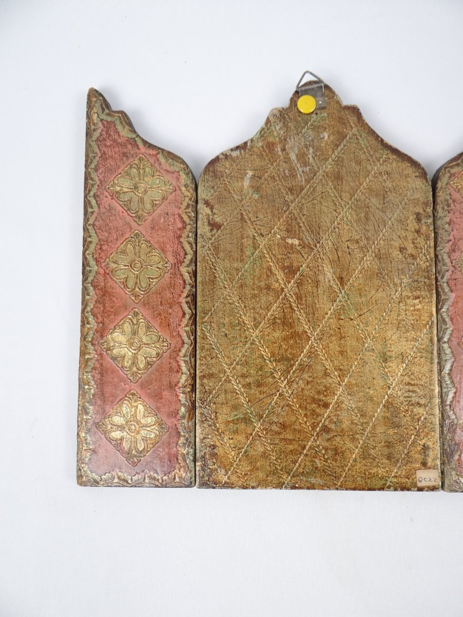 Gilded Florentine Religious Triptych Of The Virgin And Child By Raphael, 1950s-photo-4