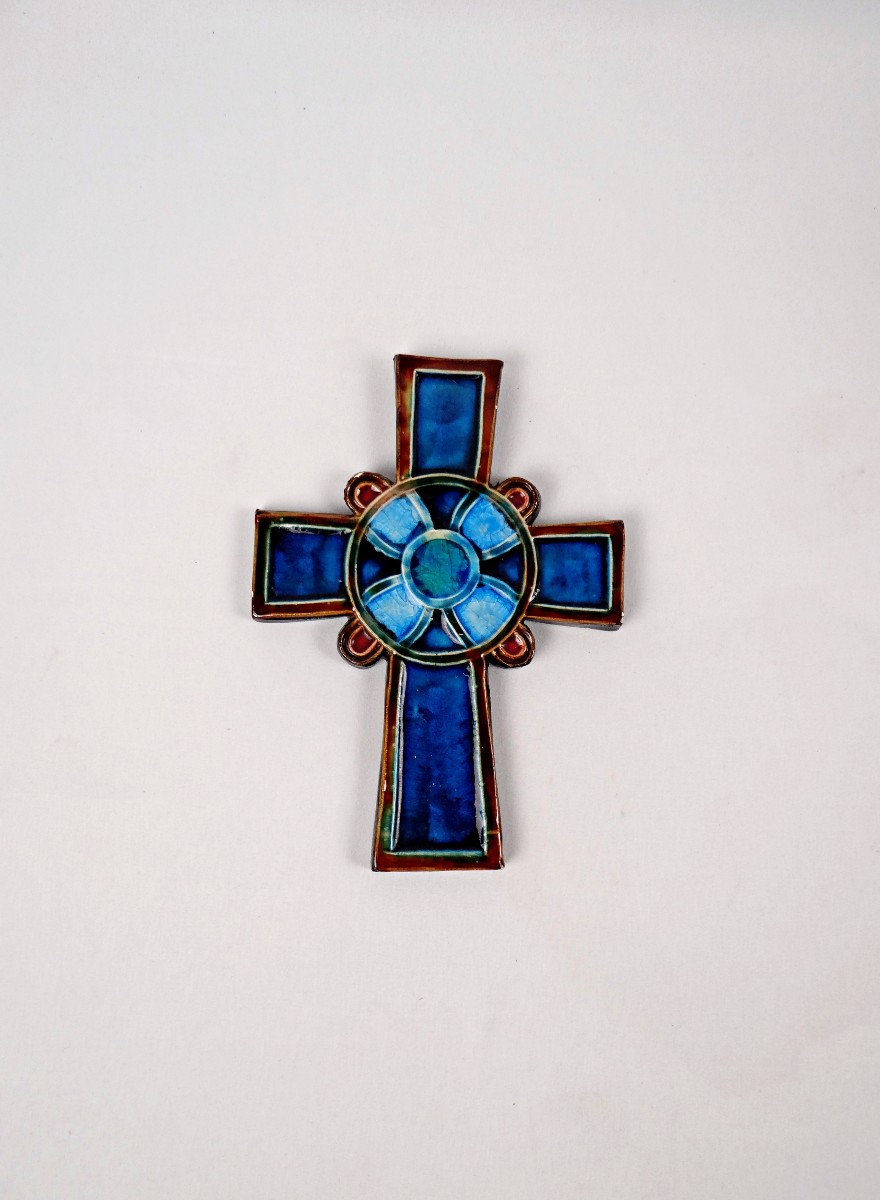 Croix chrétienne murale en céramique émaillée bleu turquoise milieu XXème