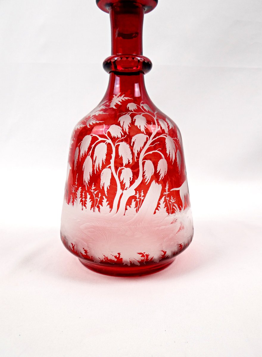 Carafe en verre doublé rouge de bohème rouge à décor gravé scène de chasse XIXème-photo-3