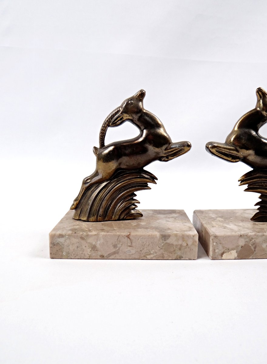 Pair Of Art Deco Gazelle Bookends In Spelter And Grey Marble-photo-2