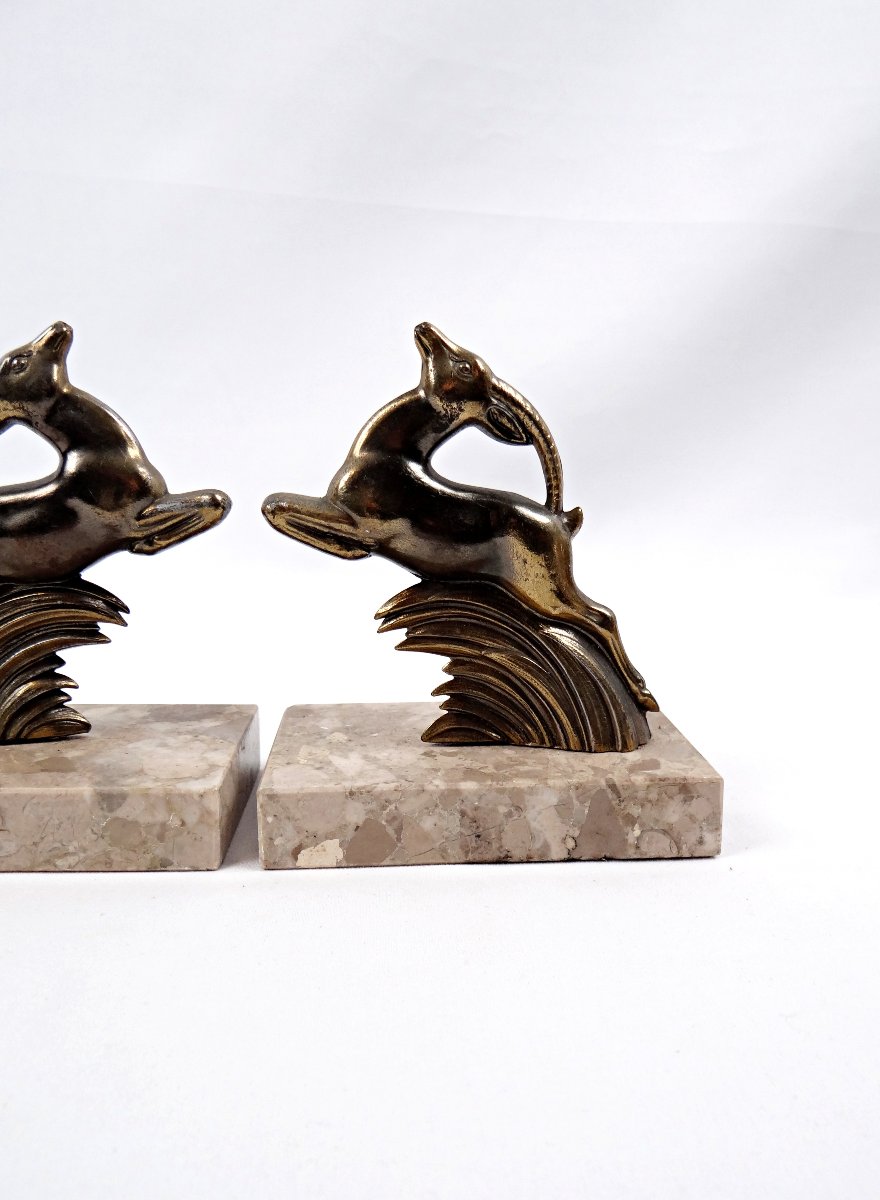 Pair Of Art Deco Gazelle Bookends In Spelter And Grey Marble-photo-3