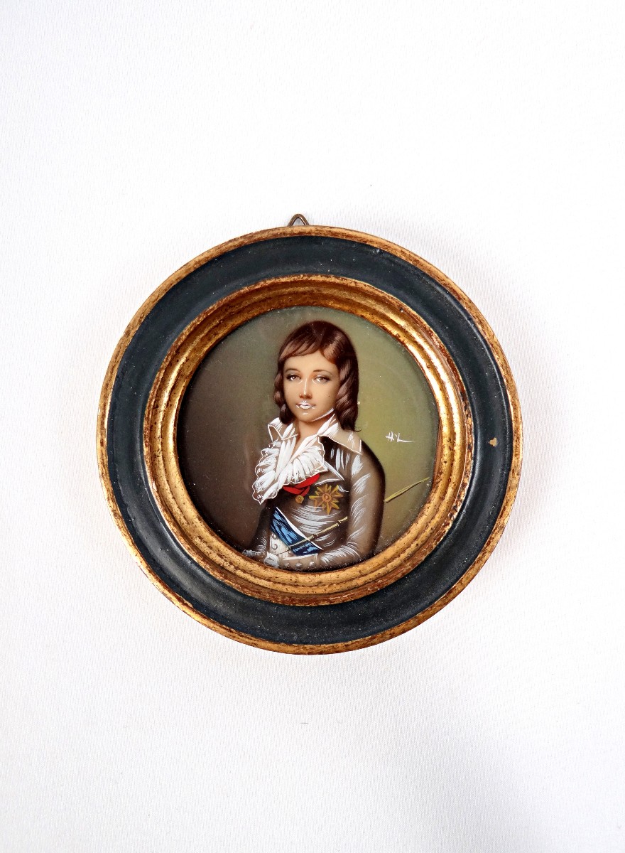 Miniature gouache sur ivoire encadrée signée HIL de Louis XVII encadré fin XIXe