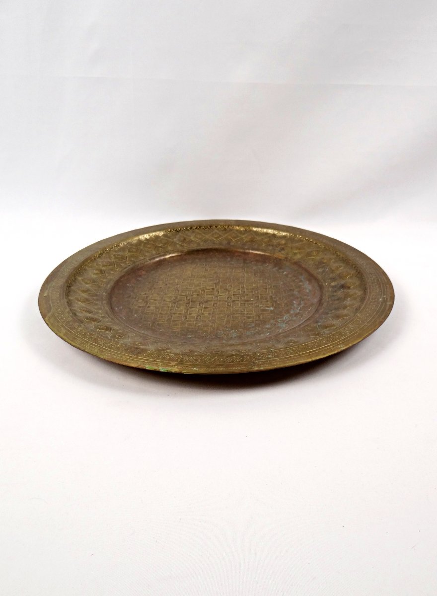 Grand Plateau Oriental en Laiton Repoussé Maroc début XXe à décor géométrique-photo-3