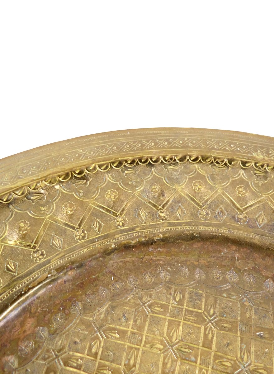 Grand Plateau Oriental en Laiton Repoussé Maroc début XXe à décor géométrique-photo-7