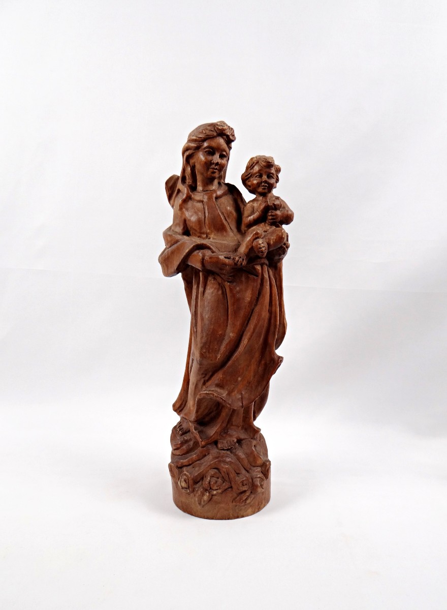 Vierge à l'Enfant en bois de noyer sculpté Allemand Art religieux du Tyrol milieu XXe