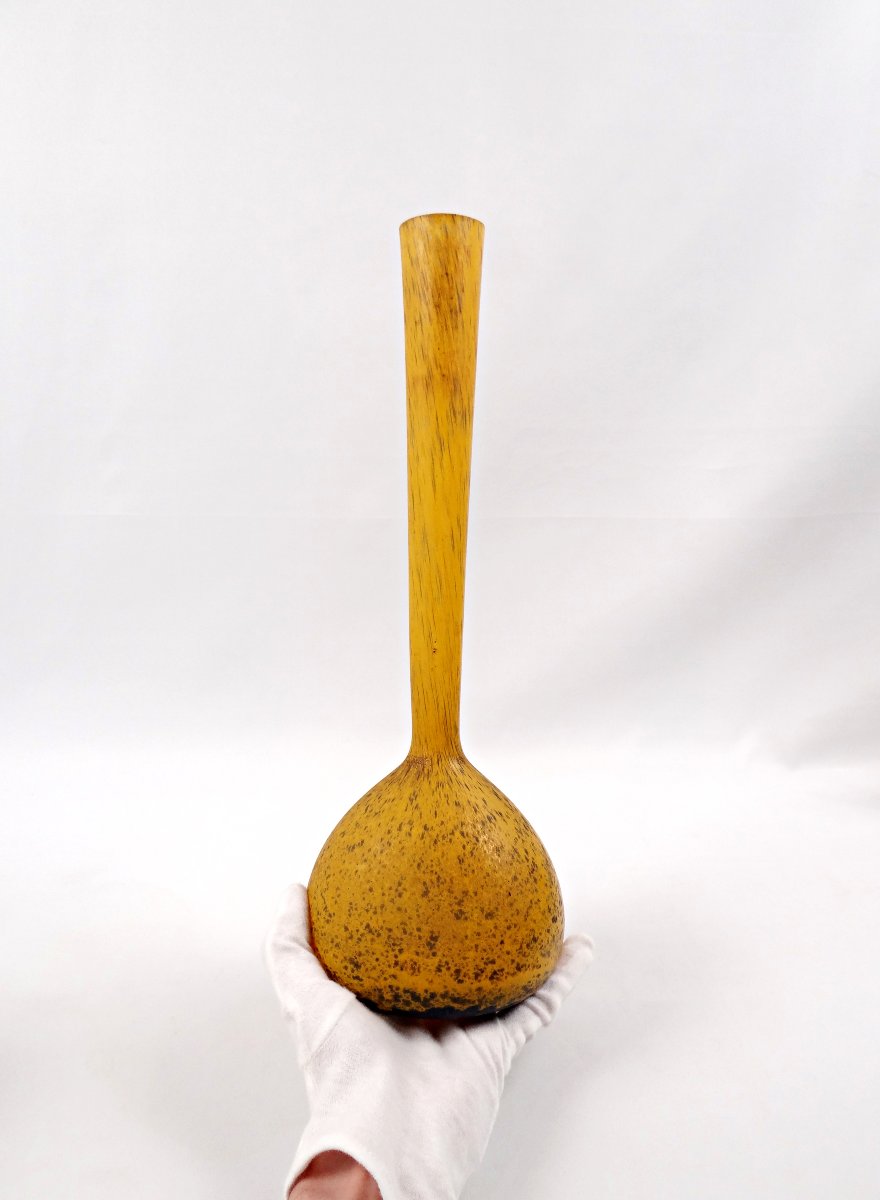 Vase Art Déco verre multicouche effet marmoréen jaune dans le goût de Delatte Nancy-photo-2