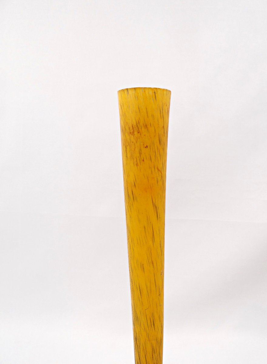 Vase Art Déco verre multicouche effet marmoréen jaune dans le goût de Delatte Nancy-photo-3