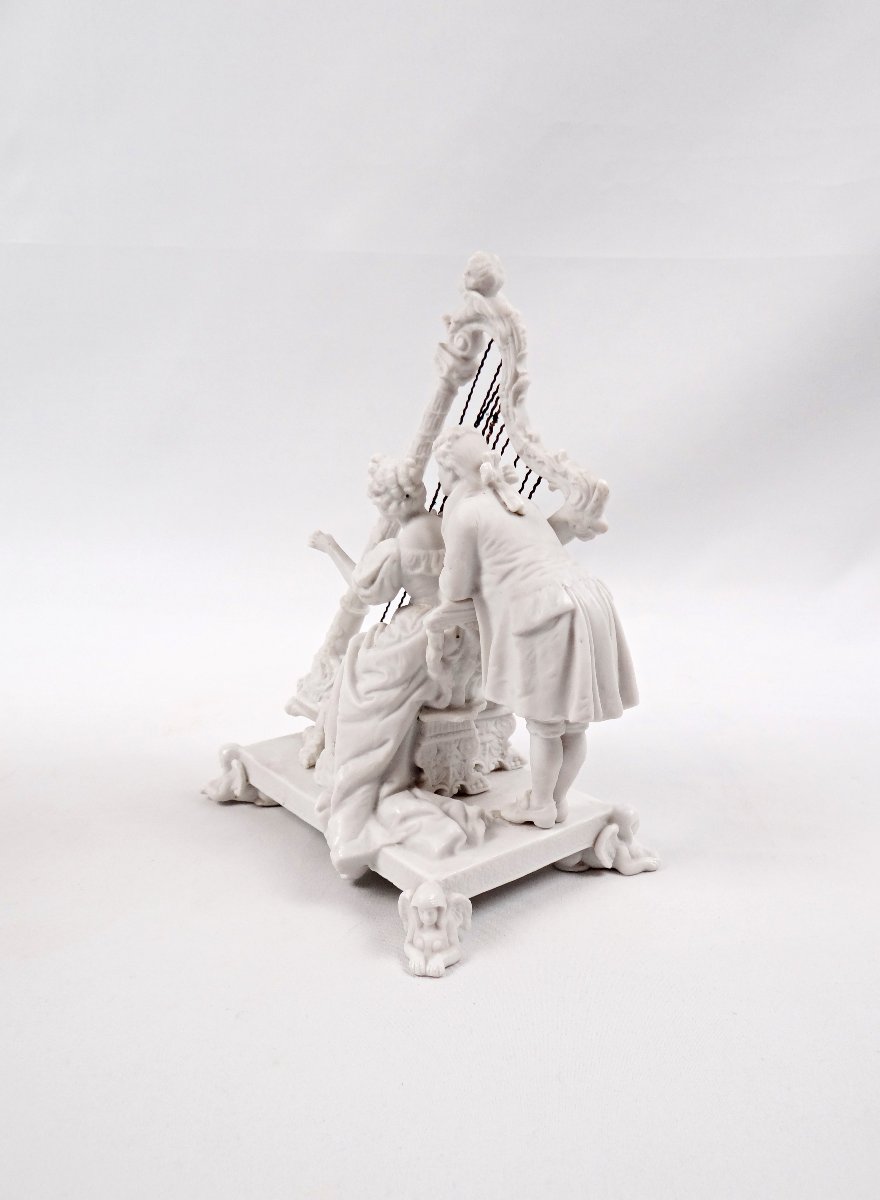 Groupe en biscuit de porcelaine XIXe scène galante à la harpe style Louis XVI-photo-3