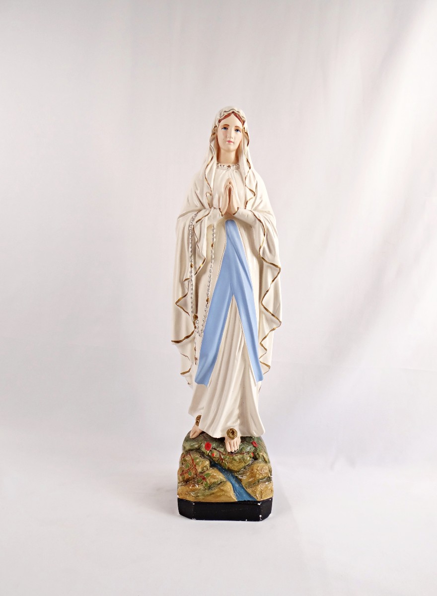 Statue Art Deco Notre-Dame de Lourdes en plâtre polychrome signée Alban Pene