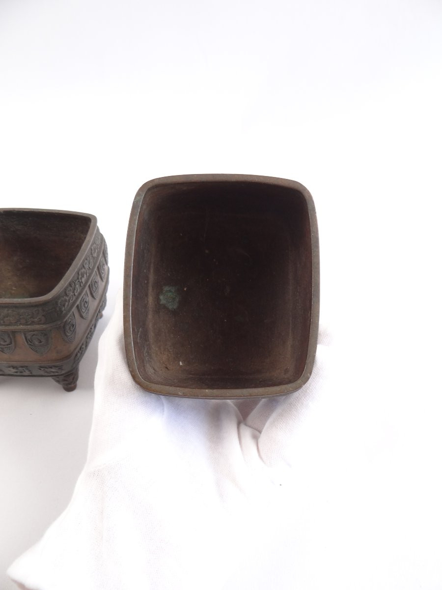 Pair Of Japanese Bronze Incense Burners With Fô Dog Decor, Meiji Period, Late 19th Century-photo-1