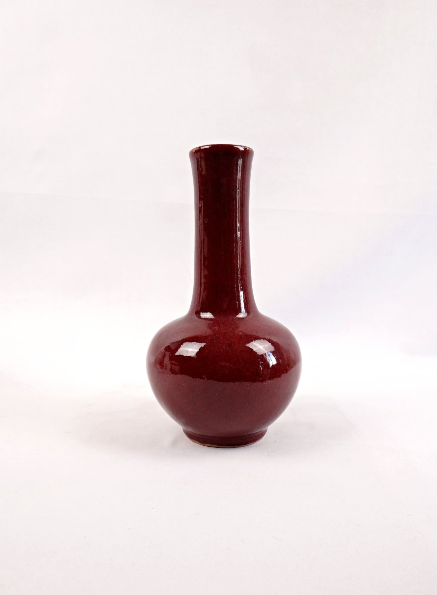 Vase en porcelaine de Chine rouge sang de bœuf shuāng xǐ double bonheur fin XIXe-photo-1