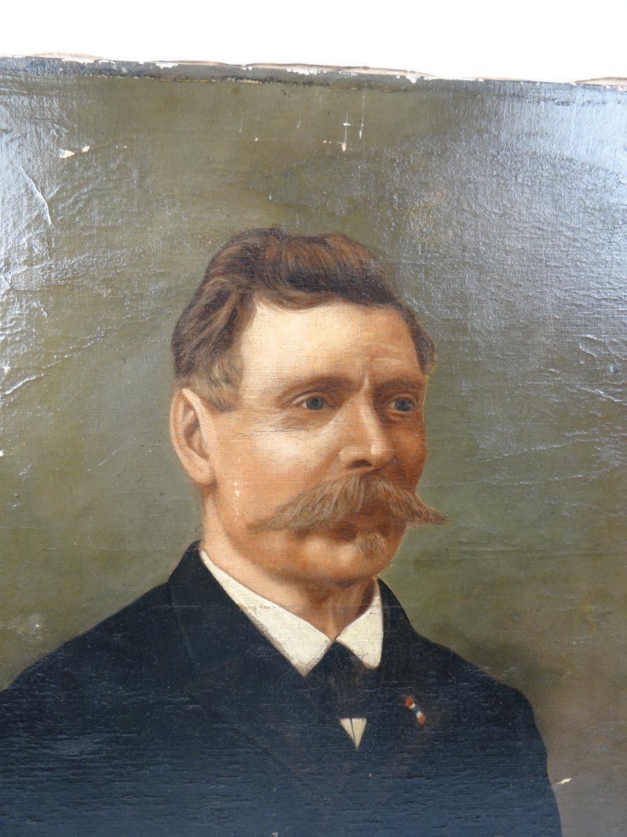French Oil On Canvas Portrait Of A Moustachioed Man Signed H. Labeyrie Early 20th Century-photo-4