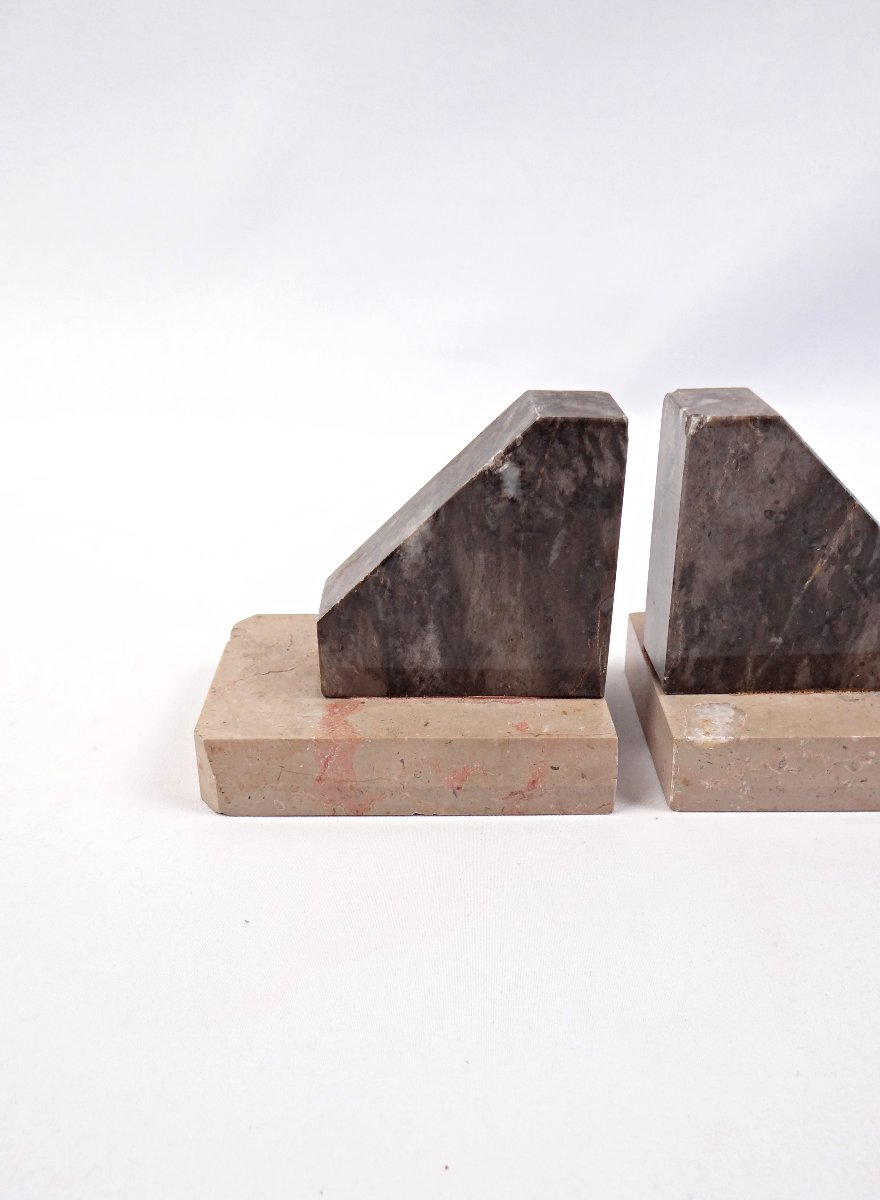 Pair Of Geometric Art Deco Bookends In Black & Beige Veined Marble, Early 20th Century-photo-2